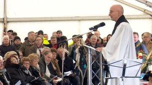 Lost Trawlermen's Day service in Hull