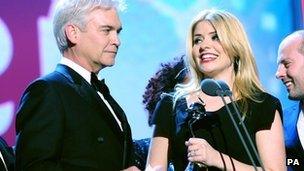 Phillip Schofield and Holly Willoughby with the award for best daytime show for This Morning