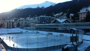 Young people playing ice hockey in Davos