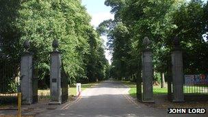 Entrance to Pontcanna Fields