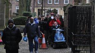 A queue between the Guildhall and Leicester Cathedral