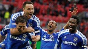 Chelsea players celebrate in 2012 FA Cup final