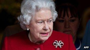 The Queen leaves hospital