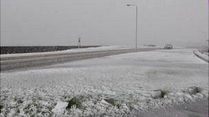 Snowfall along Bulwer Avenue, Guernsey