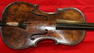 Titanic violin