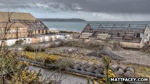 The site was home to an entertainment complex called the Cornwall Coliseum