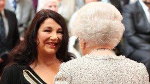 Kate Bush meets the Queen