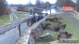 Canal lock collapsed in Buckland, Bucks