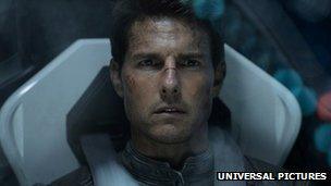 Tom Cruise in Oblivion