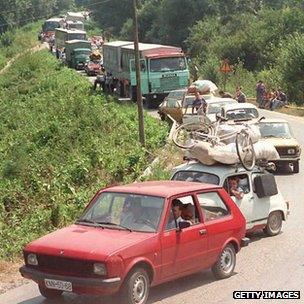 Column of Serbs fleeing Croatia