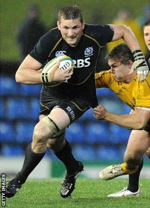 John Barclay on the attack in Scotland's 9-6 win over the Wallabies in Australia in 2012