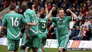 Wrexham go 3-1 up during the play-off semi-final second leg against Kidderminster Harriers