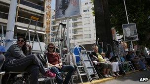 Star-spotters in Cannes