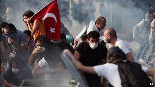 Young Turks clash with security forces in Ankara 2 June