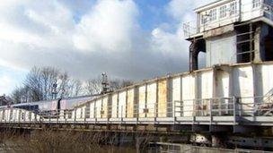 Selby swing bridge