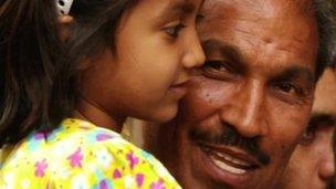 A father and his daughter in Lahore