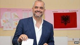 Edi Rama voting, 23 Jun 13