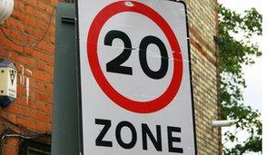 20mph zone sign