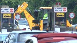 Humber Bridge toll booths replacement works