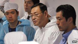 Masao Yoshida (C), former chief of Tokyo Electric Power Co Fukushima Dai-ichi nuclear power plant, seen in a file image from 12 November 2011