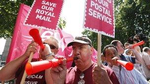 mail workers protesting