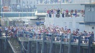 Spectators welcome ferry back to harbour