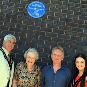 Family and friends travelled from as far as Adelaide, Australia to see the Deputy Mayor of Rhondda Cynon Taf unveil the plaque