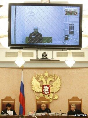 Mikhail Khodorkovsky appears by video link at his appeal hearing in Moscow, 6 August