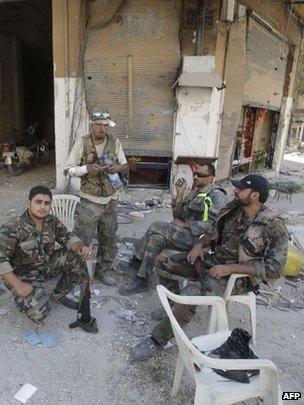 Syrian government soldiers in Homs