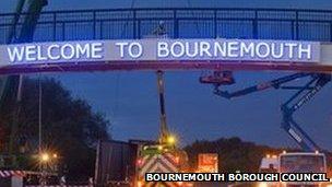 Welcome to Bournemouth sign