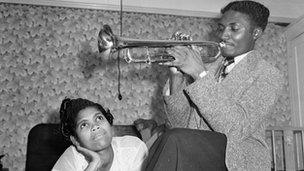 Jamaican migrants Keith Edwards and Queenie Marques in London, 1954