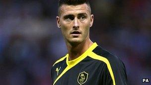 Gary Madine playing for Sheffield Wednesday in a pre-season friendly