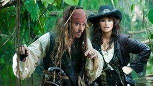 Johnny Depp and Penelope Cruz in Pirates of the Caribbean: On Stranger Tides