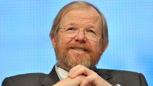 Bill Bryson in 2008