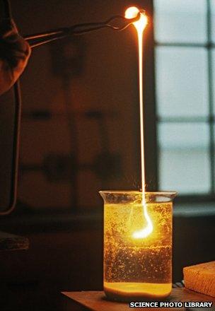 Prince Rupert drops being made in lab