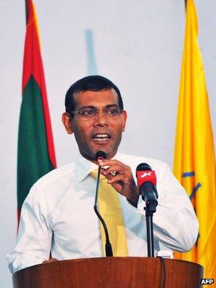 Mohamed Nasheed accepts defeat in Male, 16 November