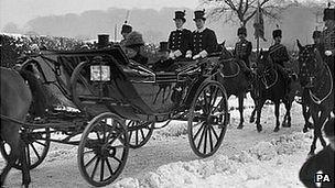 King George V visits Welbeck