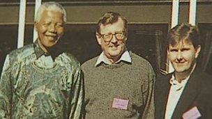 Nelson Mandela met NI unionist politicians in South Africa in 1997