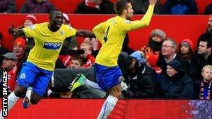 Newcastle United's Yohan Cabaye celebrates