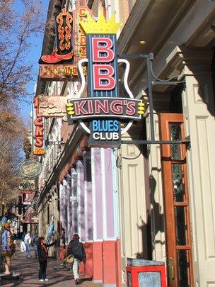 Music venues in downtown Nashville