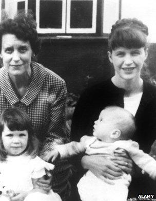 Sylvia Plath, her mother and children