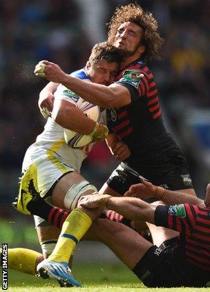 Jacques Burger tackles Clermont centre Wesley Fofana