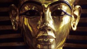 Tutankhamun mask