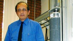 Dr Behrokh Khoshnevis