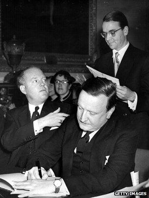 1953 - Germany and other countries agree debt deal