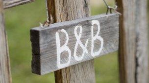 B+B sign