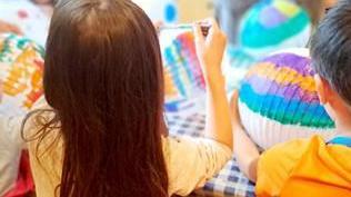 Children making lanterns