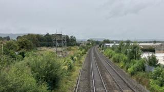 Stroudwater 'missing mile' canal plans approved - BBC News