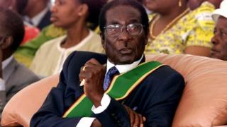 The Gabonese police and the naked female protesters - BBC News