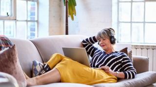 Streaming TV giants face tighter UK regulation - BBC News